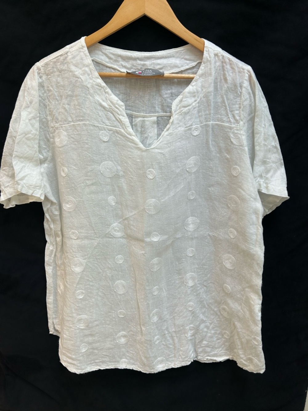 Women's White Embroidered V-Neck Linen Blouse